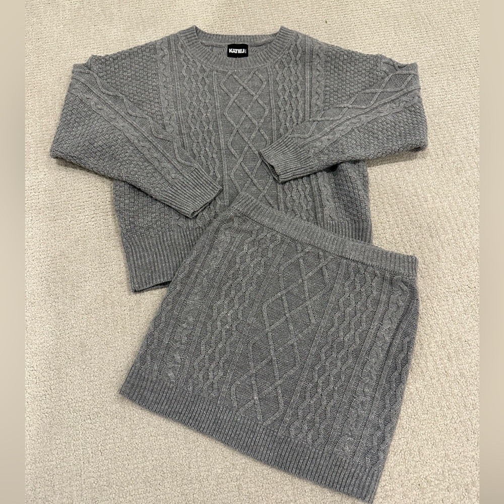 Katie J Sweater and skirt set. grey cableknit. Like New never worn.